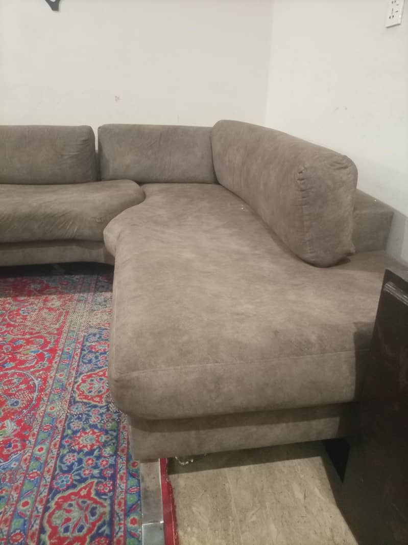 l shaped sofa 0
