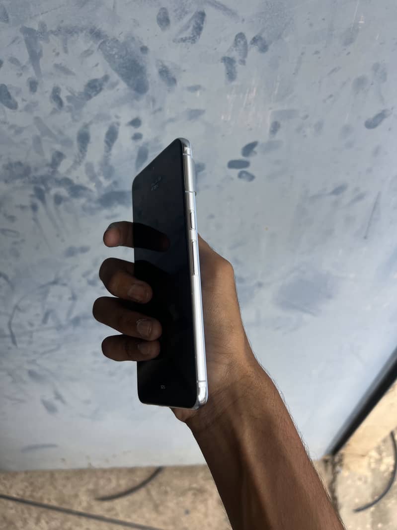 Google Pixel 8 Pro 5