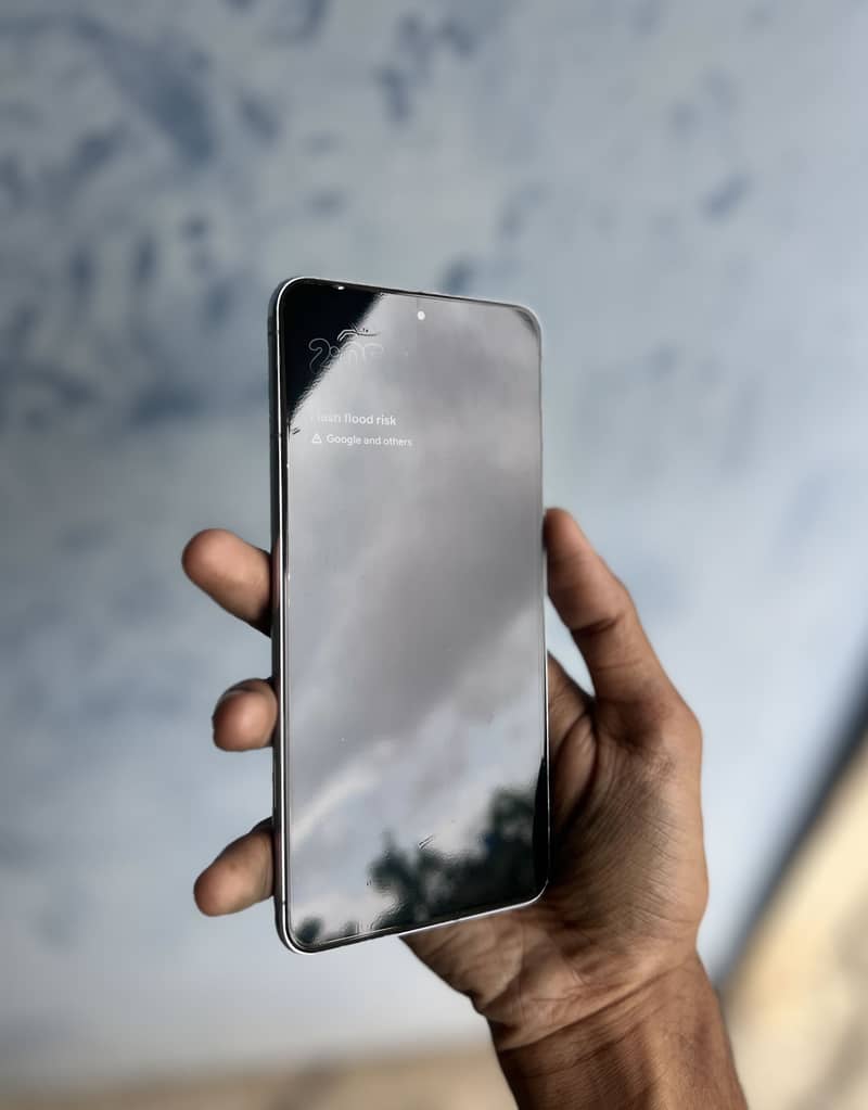 Google Pixel 8 Pro 7