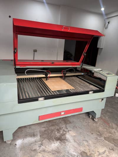 Han’s Yuming 1390 Co2 Laser Cutting/Engraving Machine