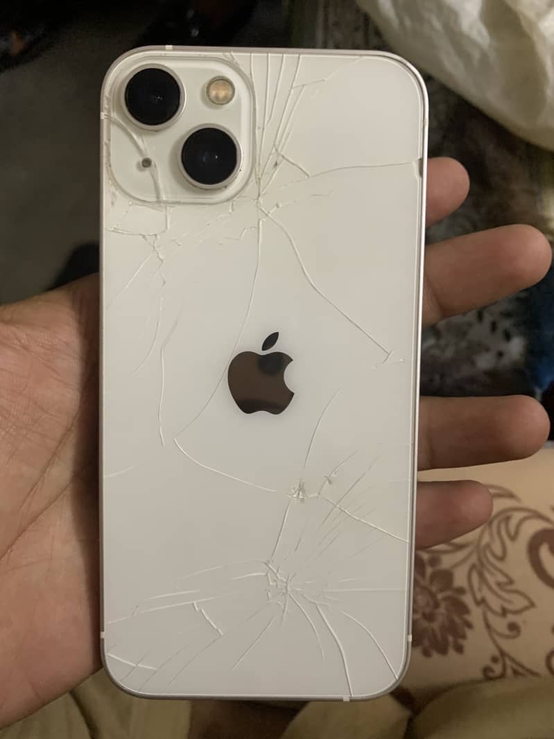 Apple iPhone 13 0