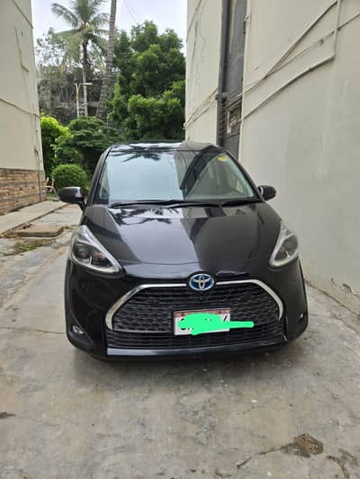 Toyota Sienta 2023