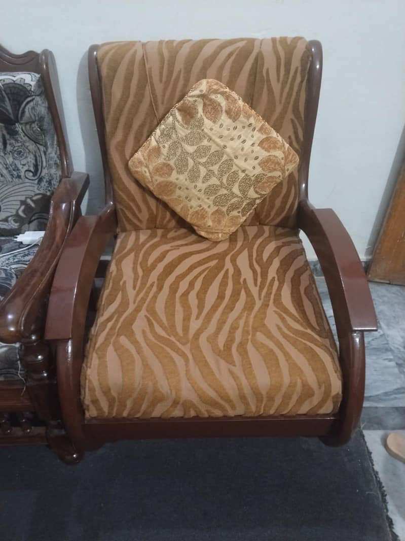 Good condition. 1