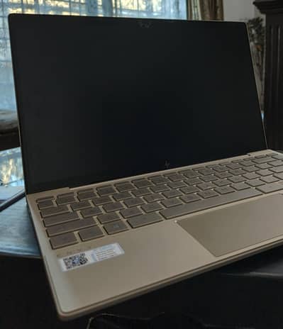 Hp Envy 13 i7 11th Gen 16/512 Nvidia Mx450 2 gb
