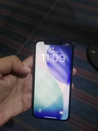 Apple iPhone 12