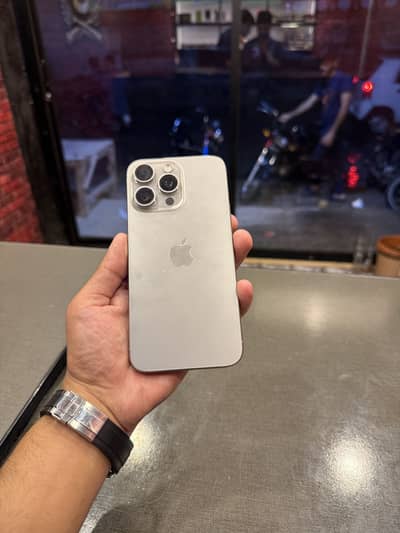 Apple iPhone 15 Pro Max