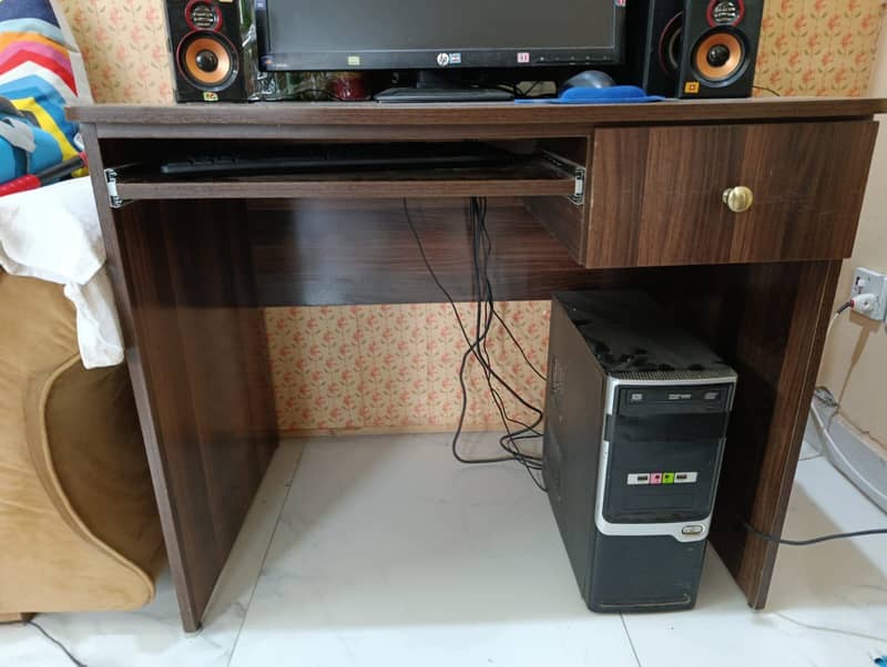 Computer and study table 2