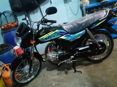 Honda Atlas CD70 DREAM (ONLY 900KM USED)
