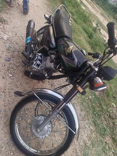 HONDA 125 LIKE NEW