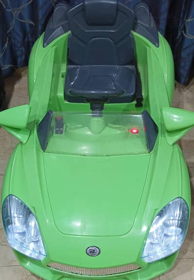 Baby Sitting Car – Like New | Excellent Condition
