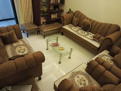 7 seater sofa set   1 month used