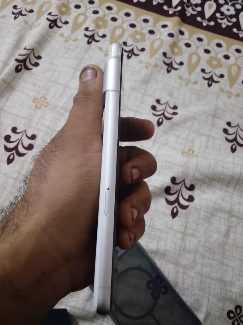 Google Pixel 7 6