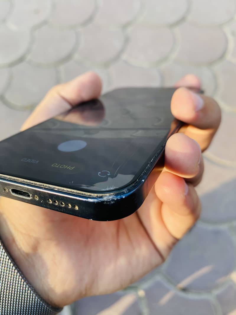 Apple iPhone 12 6
