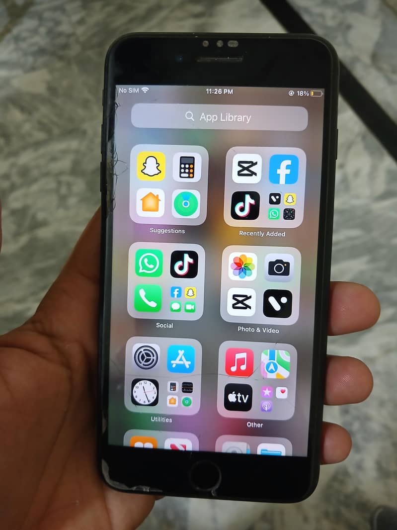 Apple iPhone 7 Plus 5