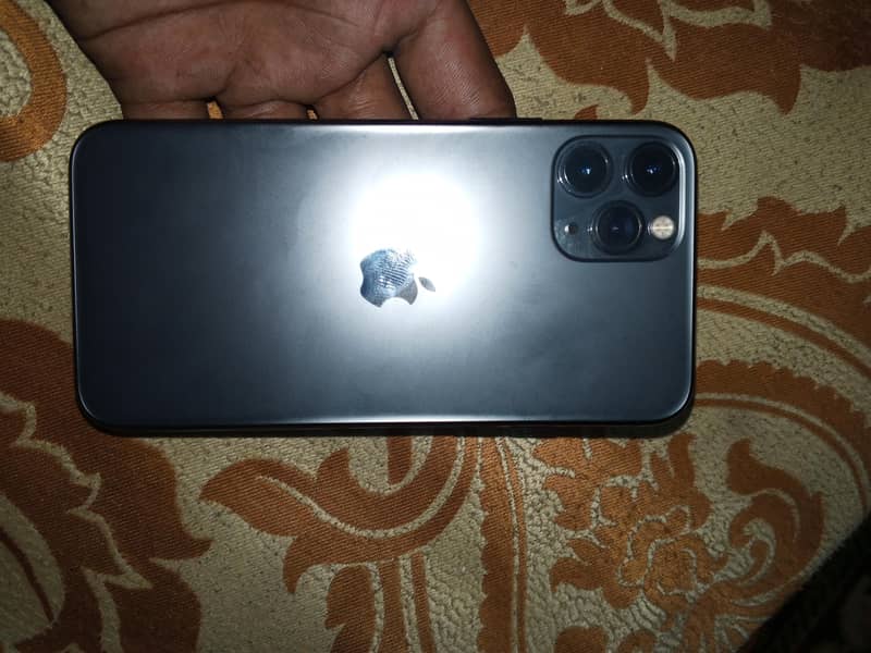 Apple iPhone 11 Pro 1