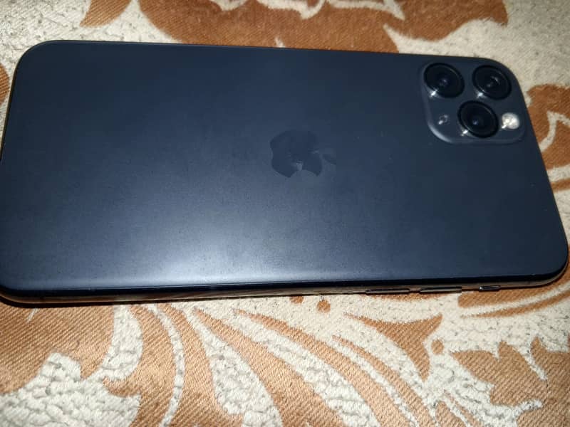 Apple iPhone 11 Pro 2