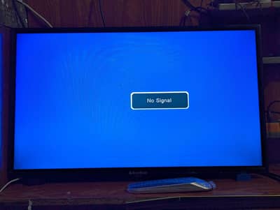 ECOSTAR 32 INCHES LCD