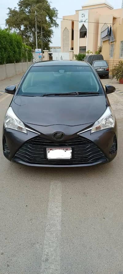 Toyota Vitz 2017 ( Registration 2021)