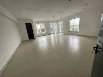 3 MARLA OFFICE SPACE AVAILABLE NEAR PAK ARAB