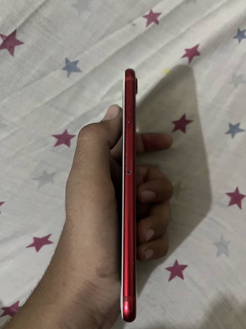 Apple iPhone 7 4