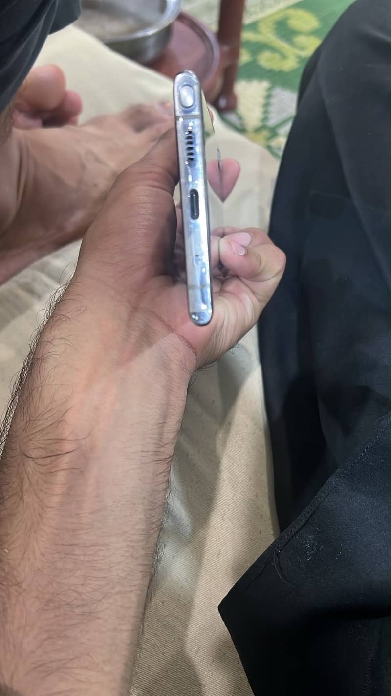 Samsung Mobile Note 10 Plus 1