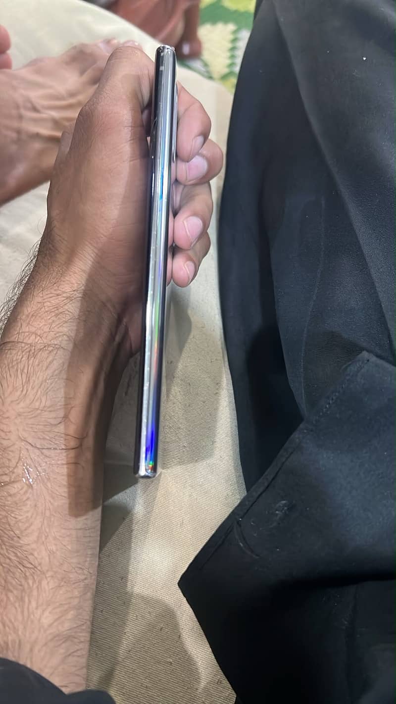 Samsung Mobile Note 10 Plus 3