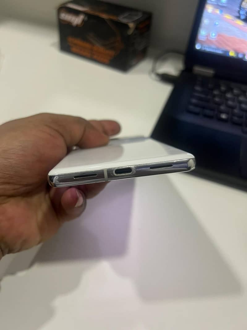 Google Pixel 7 Pro 9