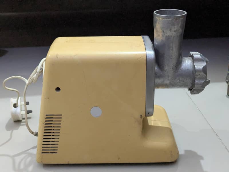 Mince Machine 6