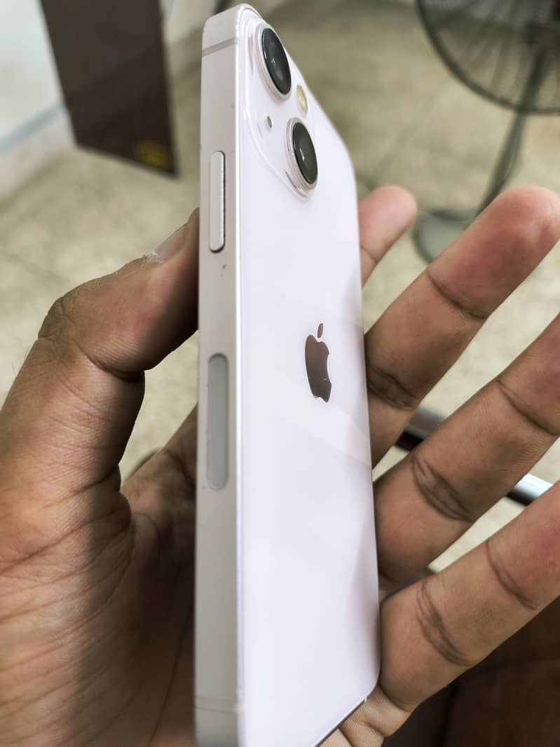 Apple iPhone 13 mini 0