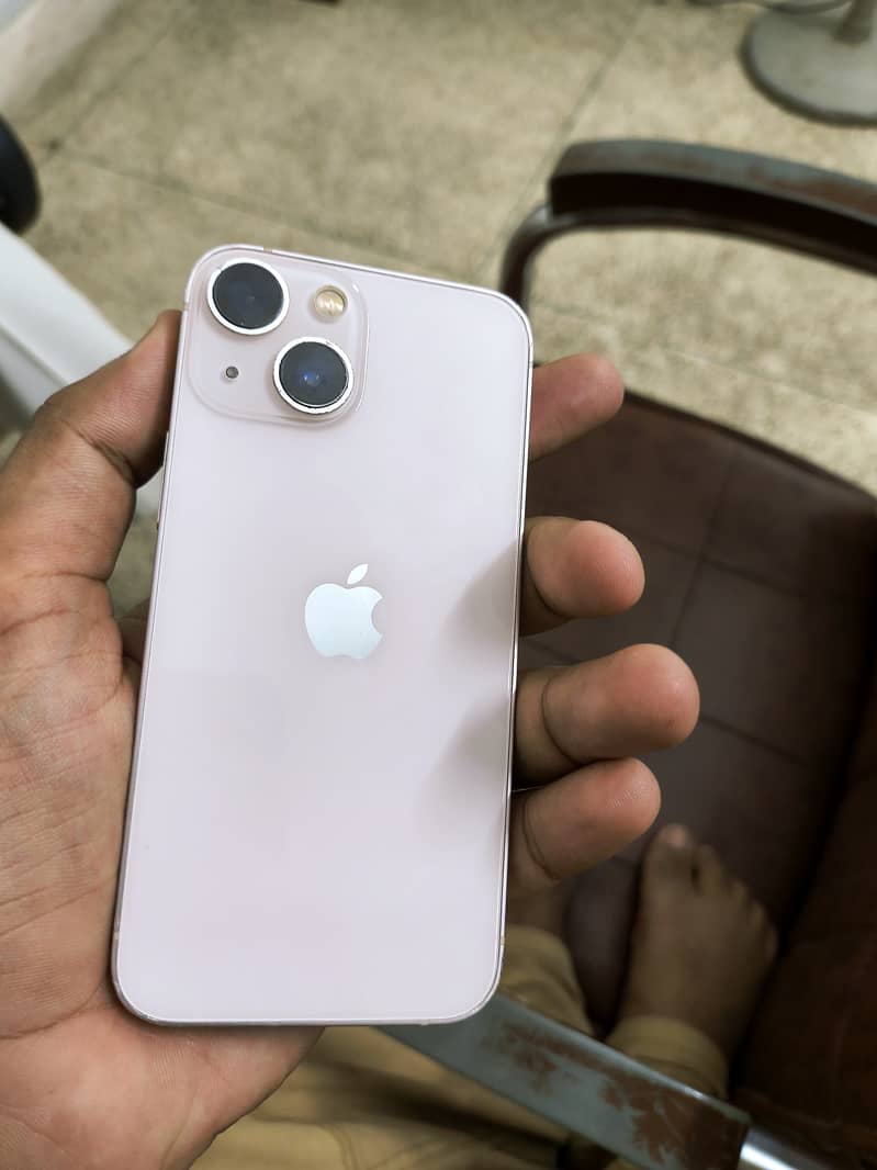 Apple iPhone 13 mini 1