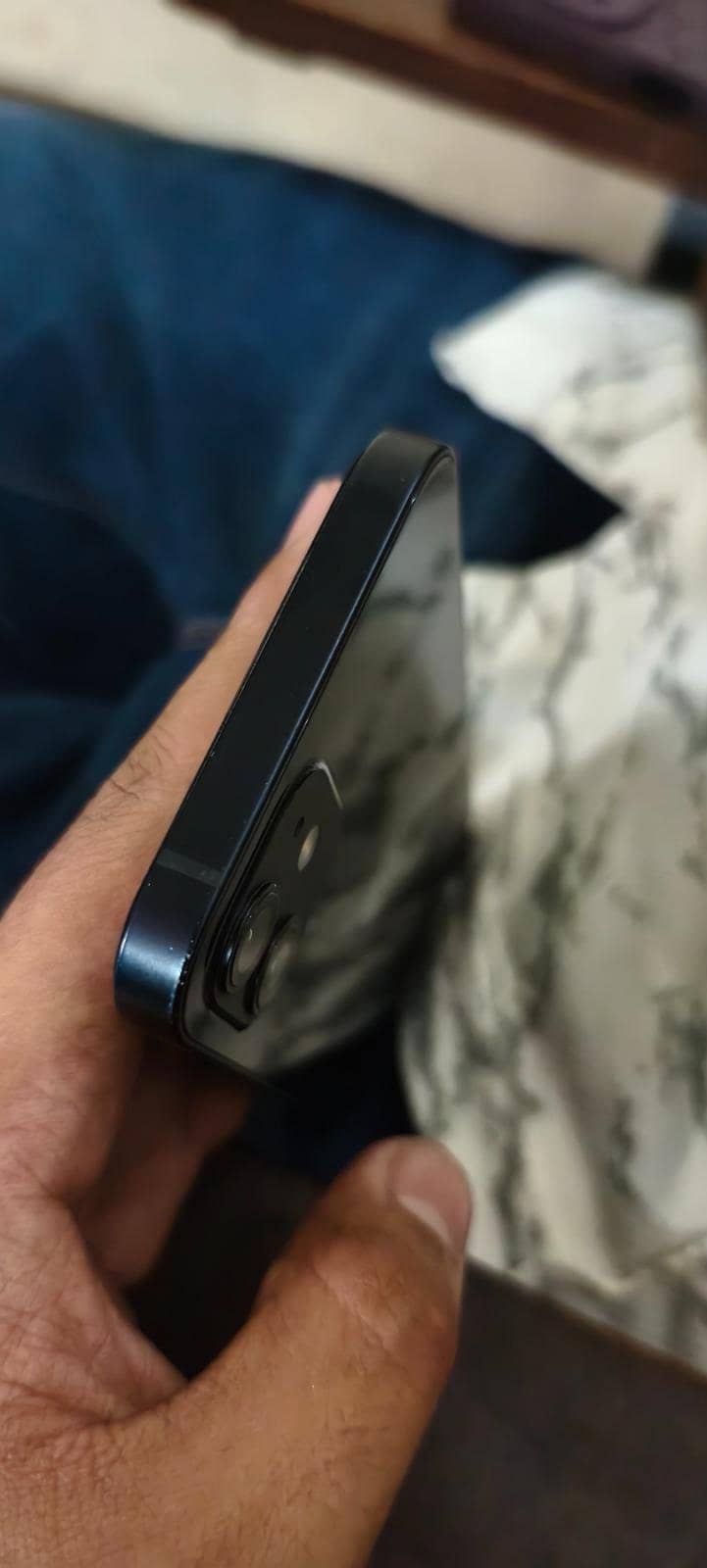Apple iPhone 12 1