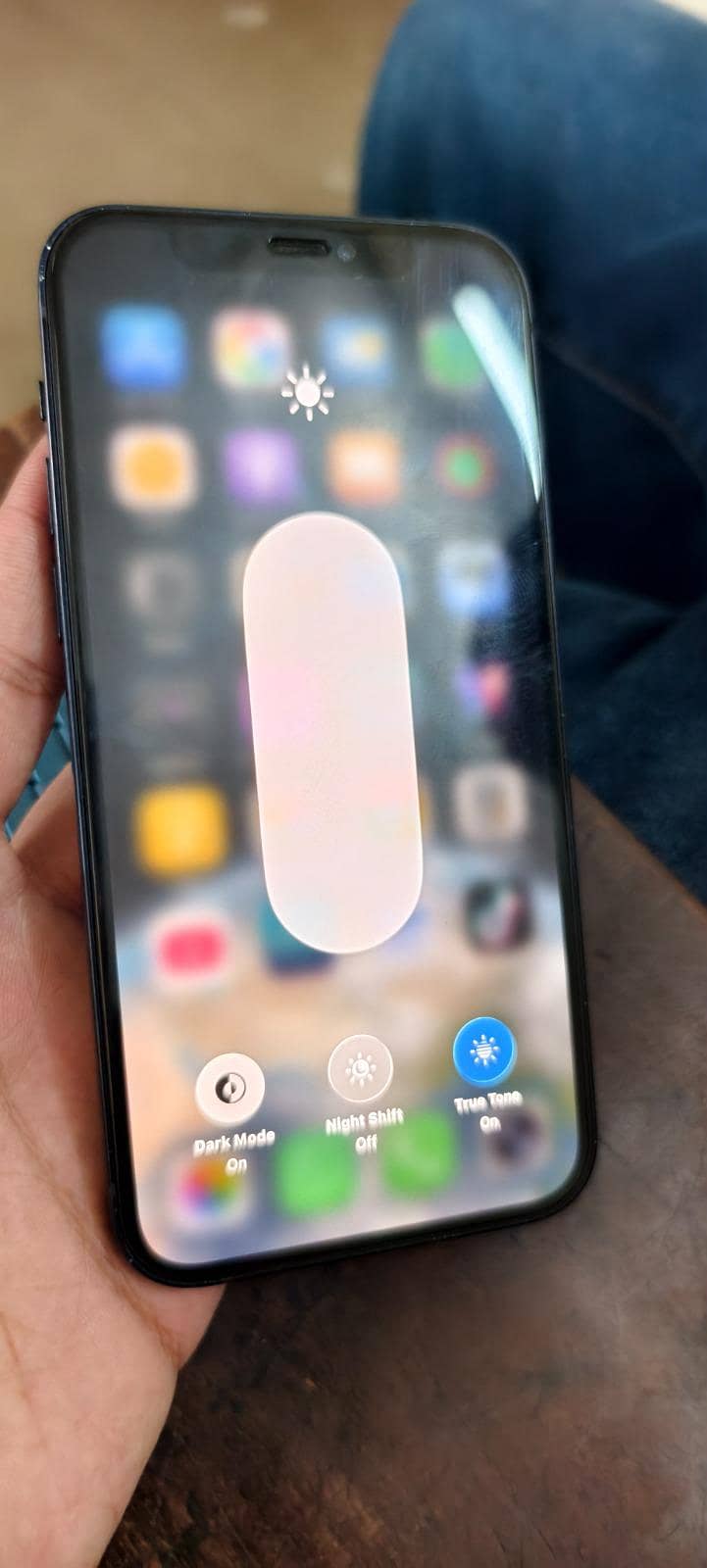 Apple iPhone 12 5