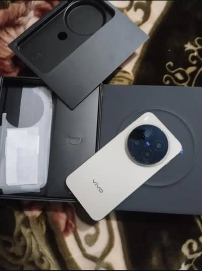 Vivo X300 Pro Urgent Sale