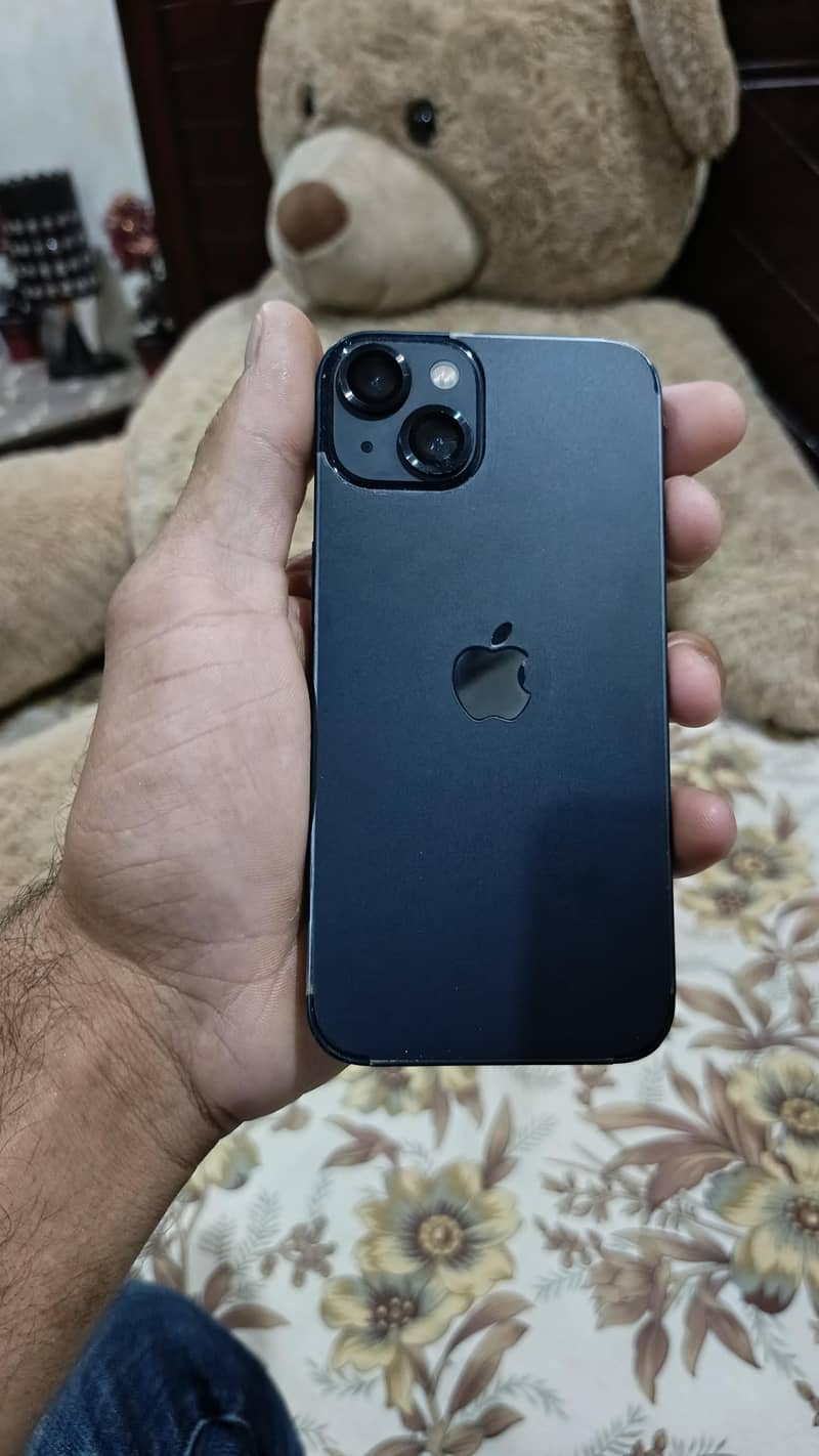 Apple iPhone 13 1