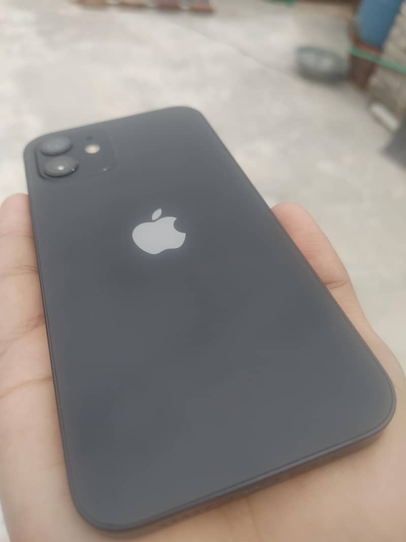 Apple iPhone 12 9