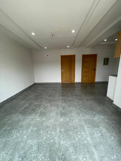 Flat available for rent