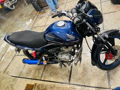Honda cb125f
