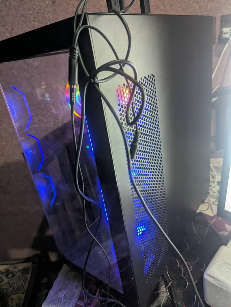 Full glass PC casing 3