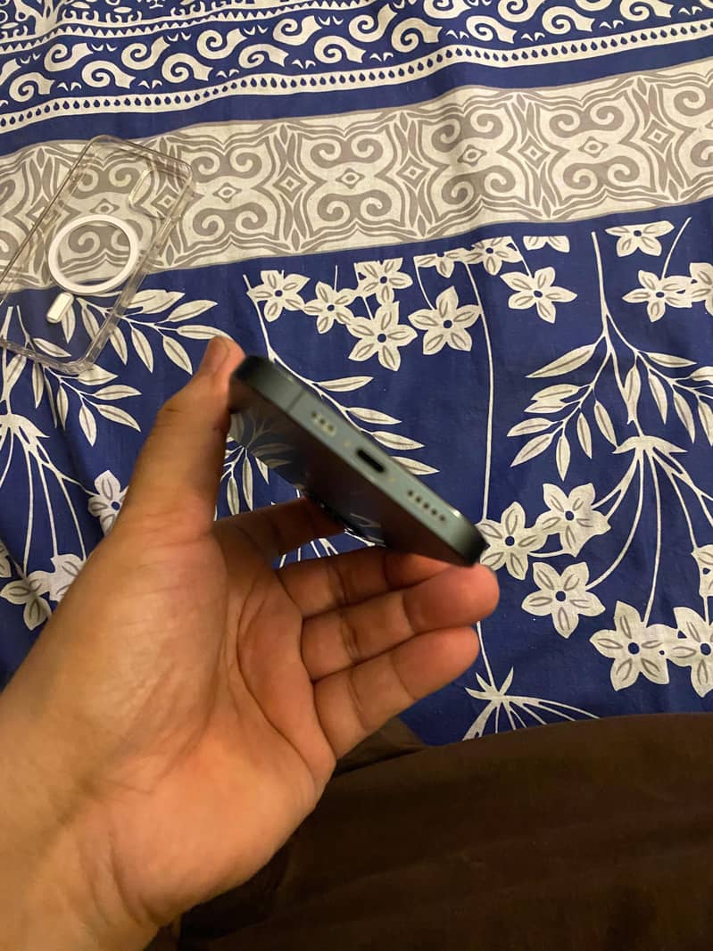 Apple iPhone 12 Pro 3