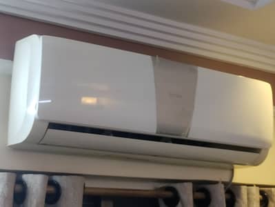 Haier 1 Ton Non-Inverter Split AC – Excellent Condition
