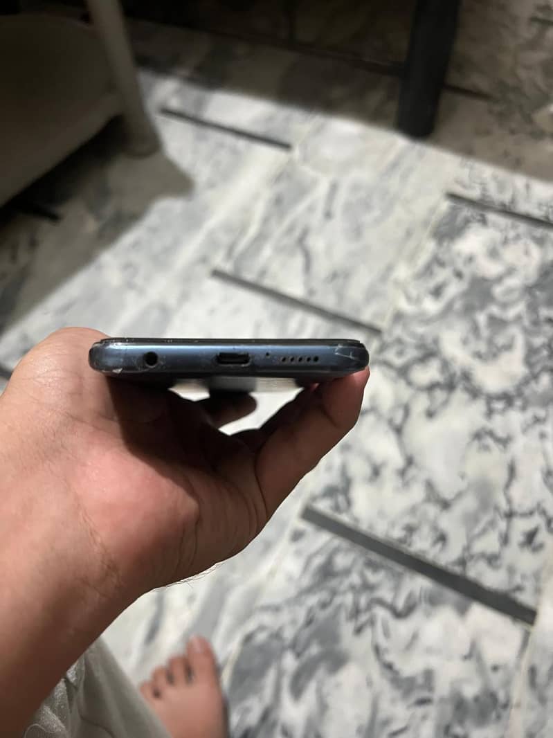 Xiaomi Redmi Note 9 Pro 4