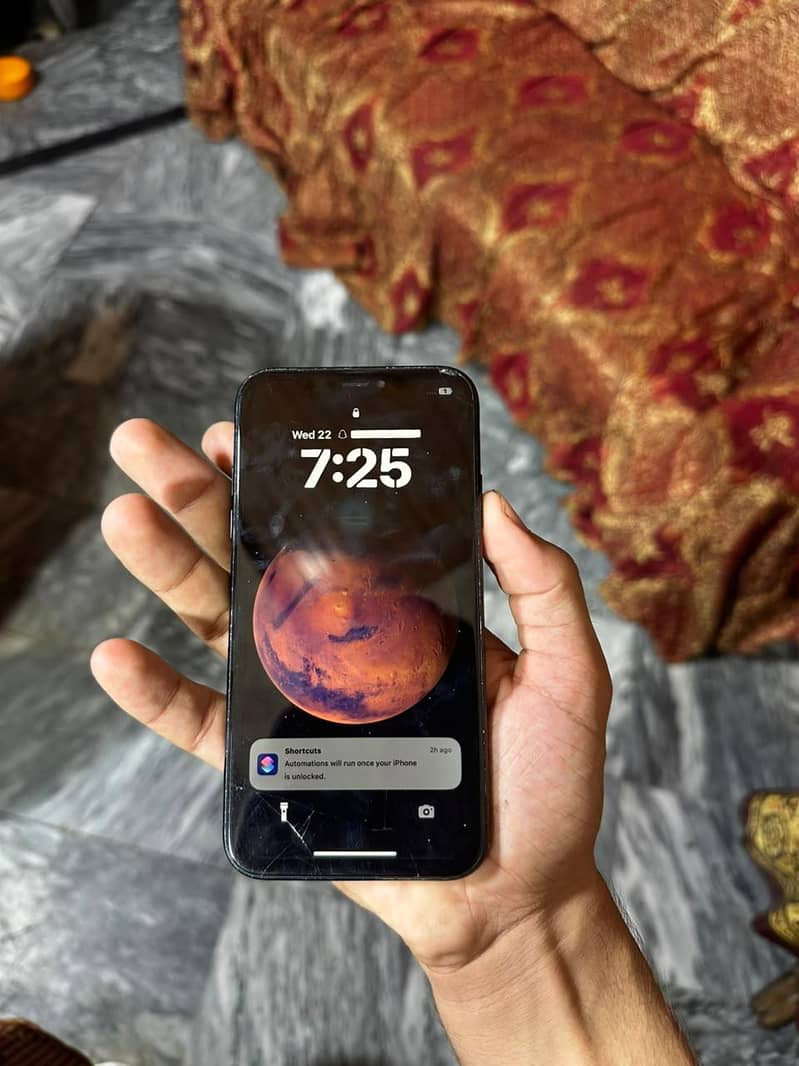 iPhone XR 5