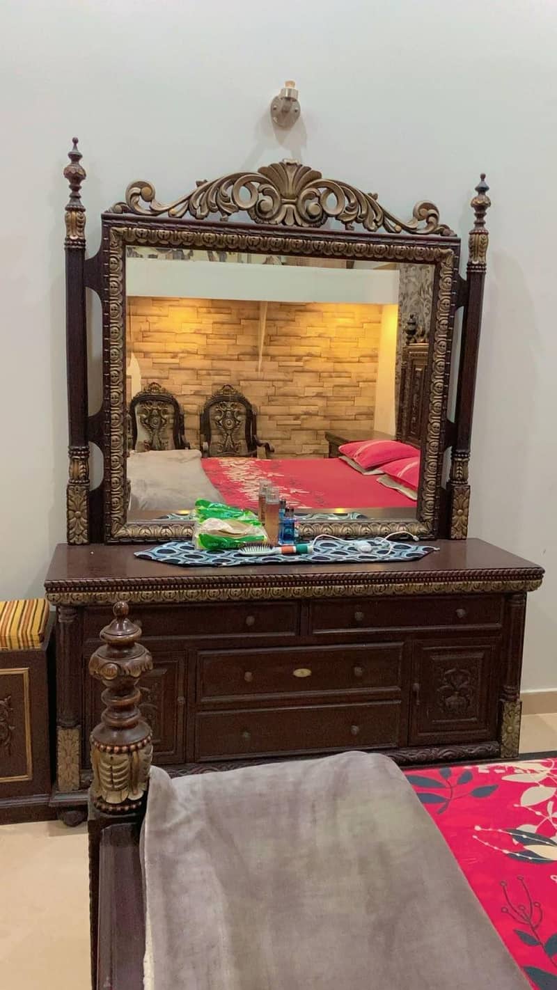 Solid Wood King size bed set 6