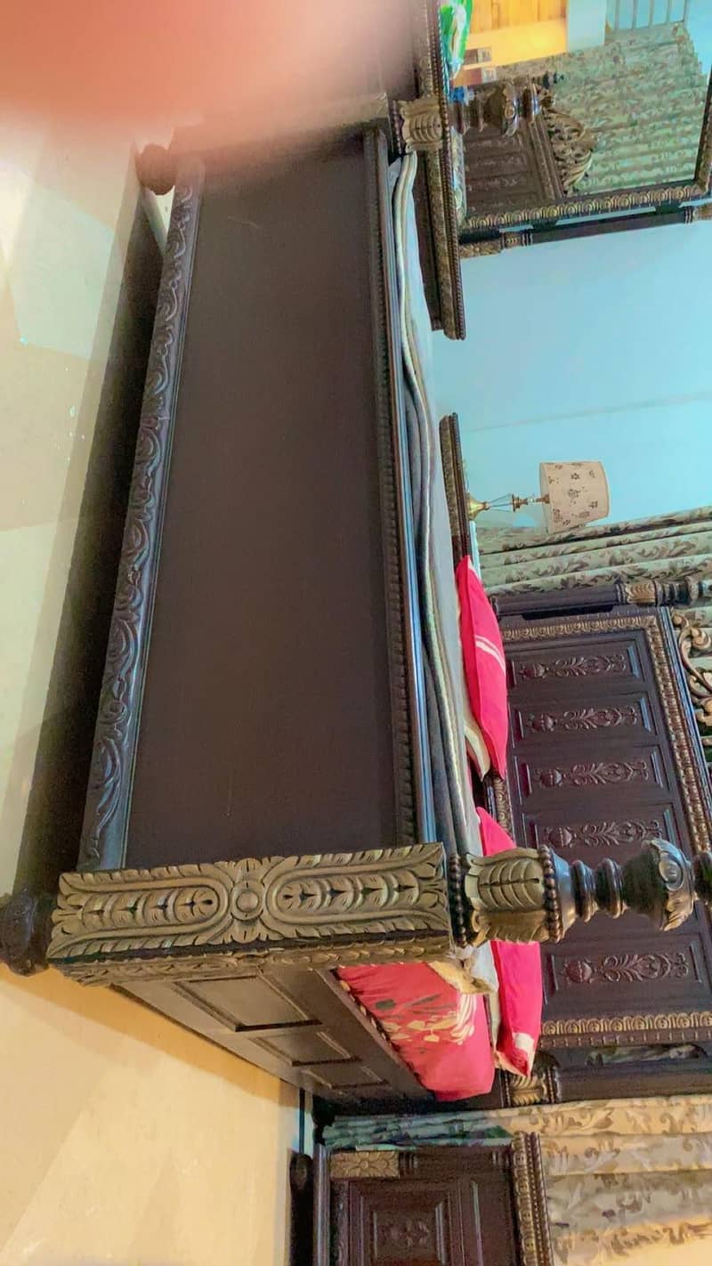 Solid Wood King size bed set 12