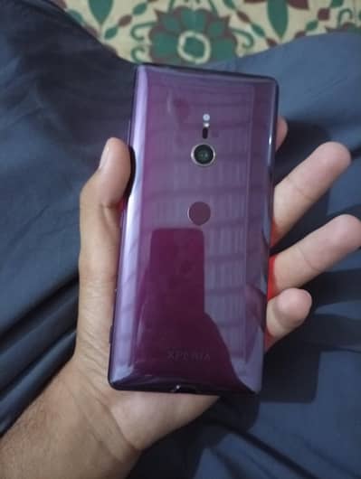 Sony Xperia Z3 [Maroon color]