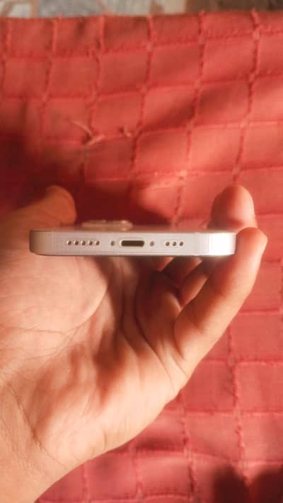 Apple iPhone 14