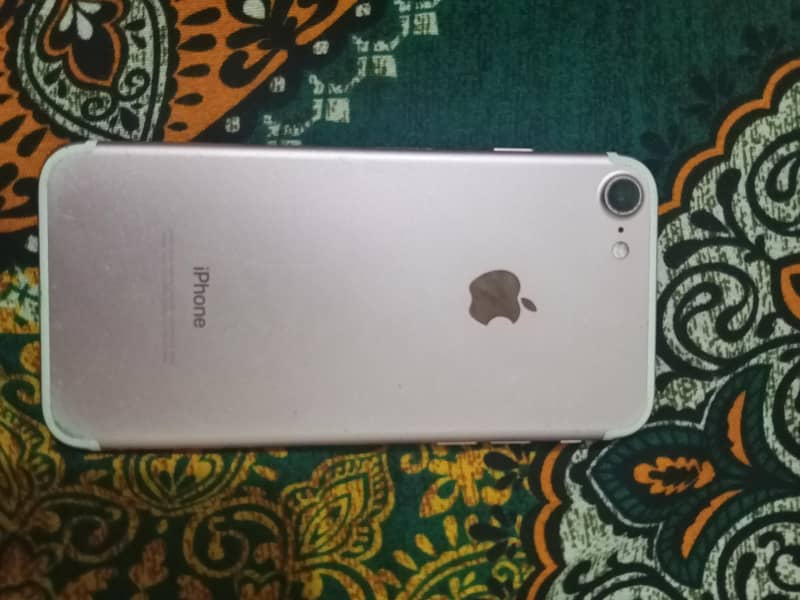 Apple iPhone 7 5