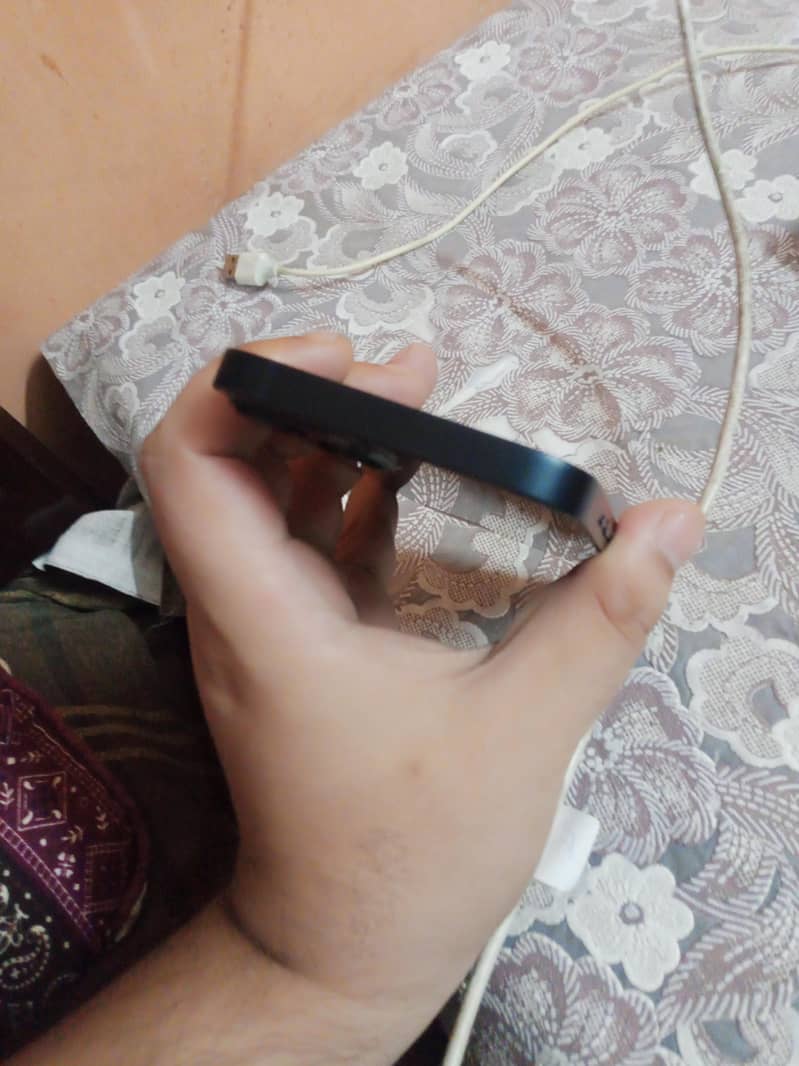 iphone 13 4