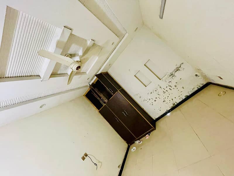 Lower portion for Rent 6