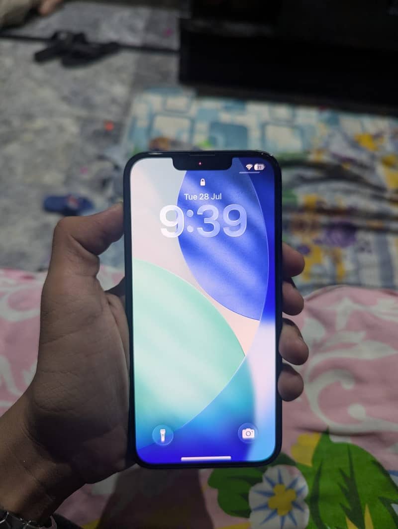 Apple iPhone 14 6